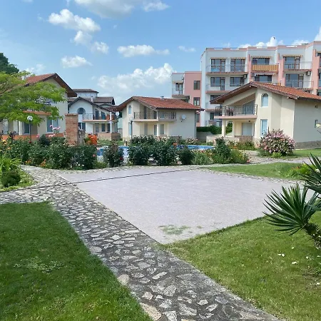 Holiday home Villa Daisy Next To The Beach